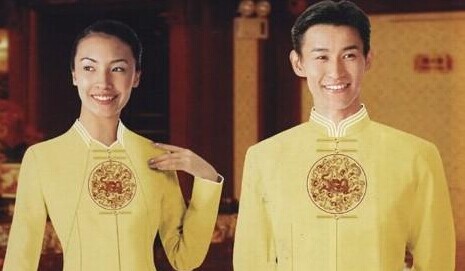 復古餐廳服務(wù)員工作服