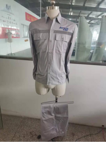 澳潤新材料夏季長(cháng)袖工作服定做案列