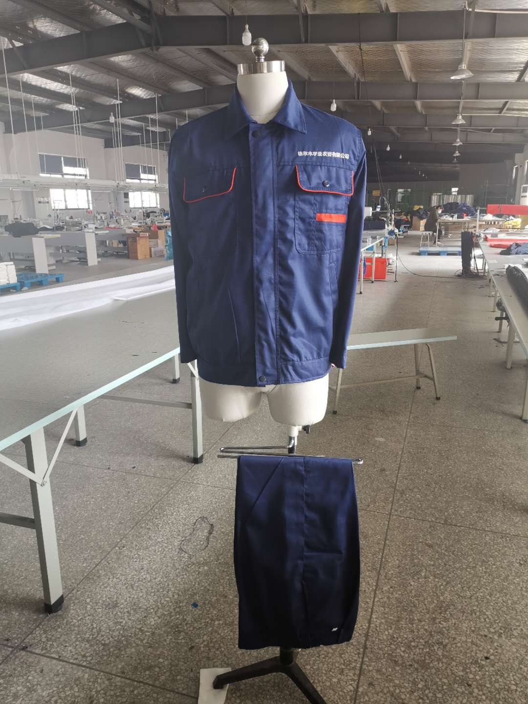 格爾木學(xué)錄農資工作服定制案例